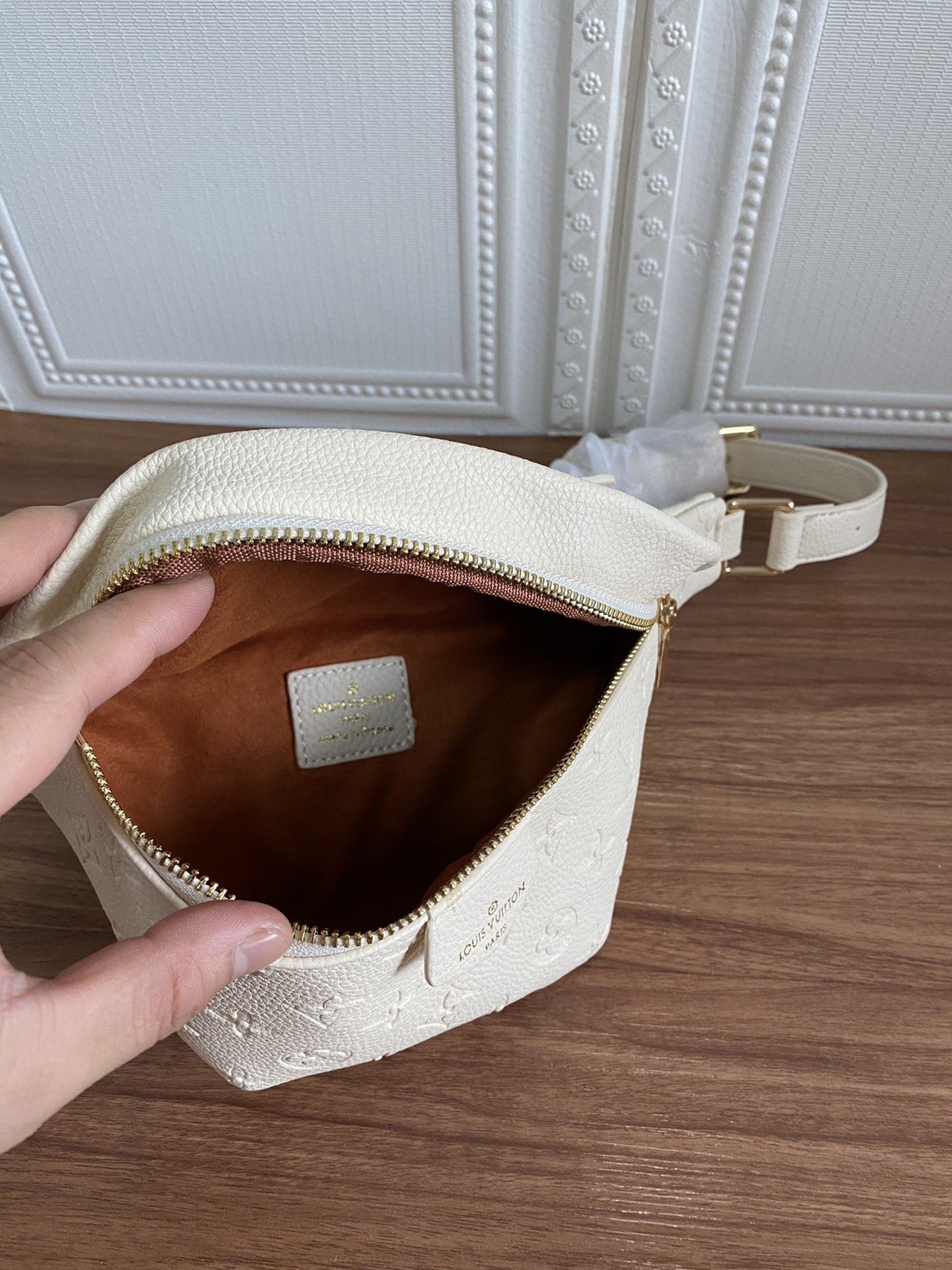 LV Cowskin M44836 Monogram Bumbag/waistbag