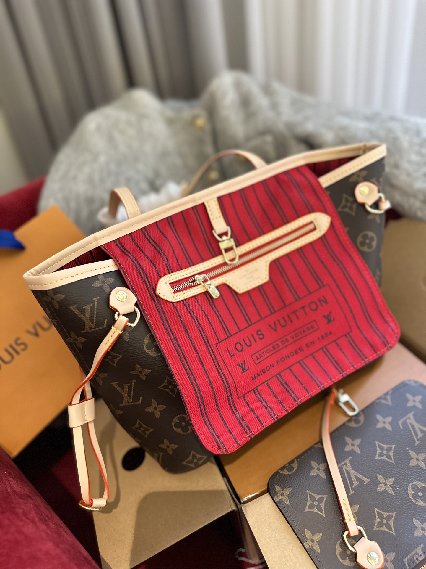 Lv Louis vuitton small Neverfull 25cm 133382