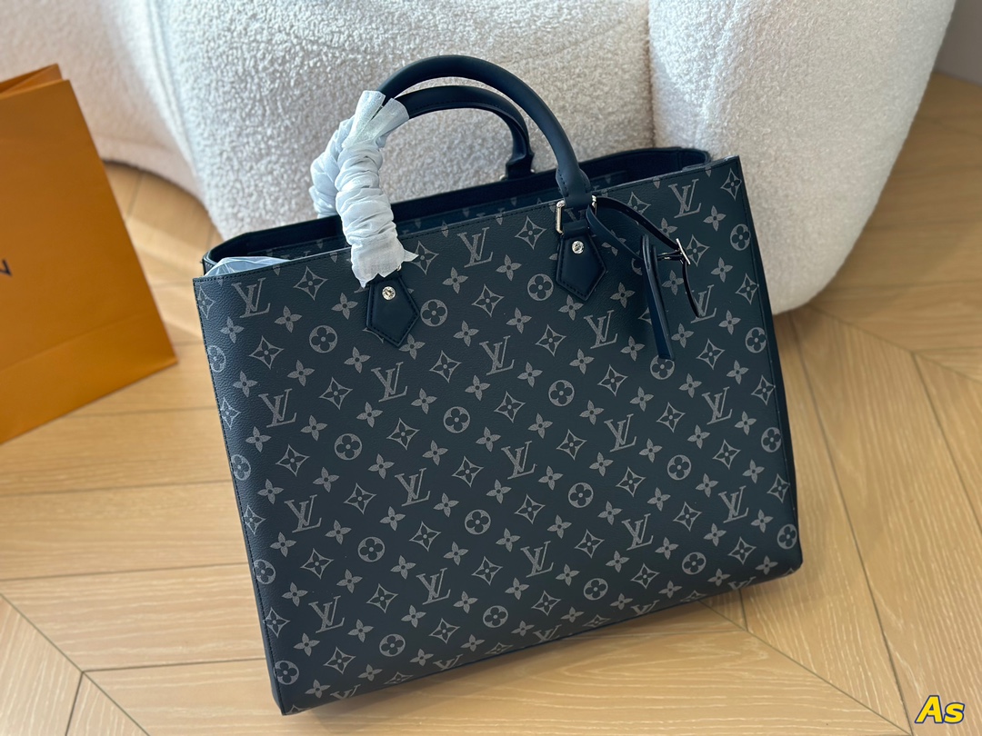 LV Men Large tote bag  133403