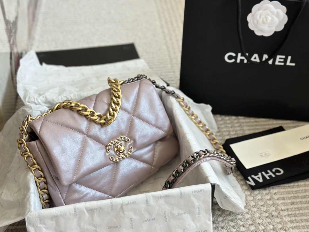 Chanel lambskin pink 19bag