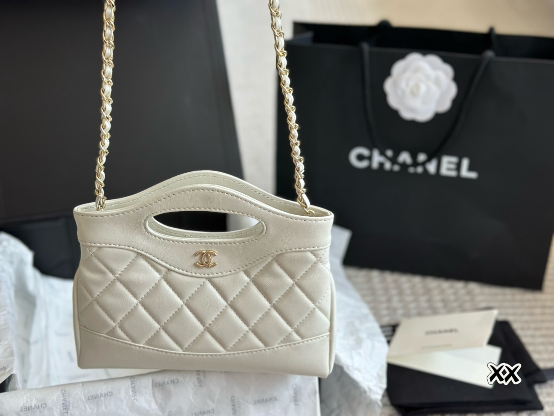 Chanel 23a leather handbag
