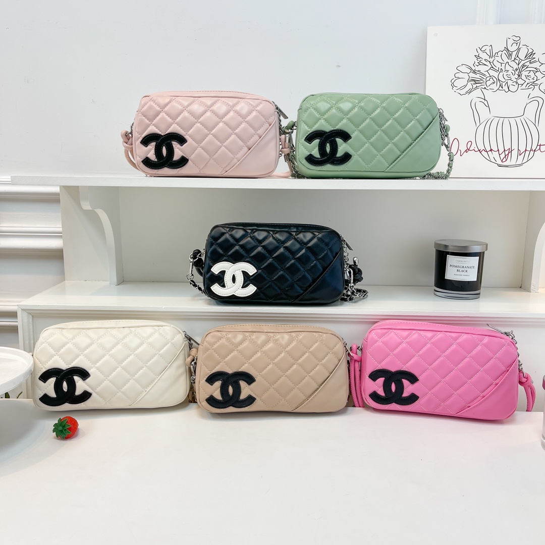 Chanel hand bag 134369