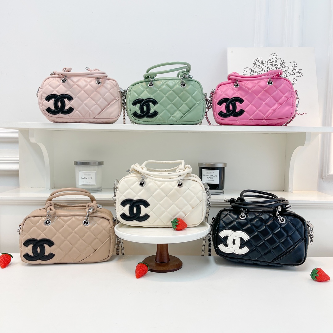 Chanel hand bag 134367