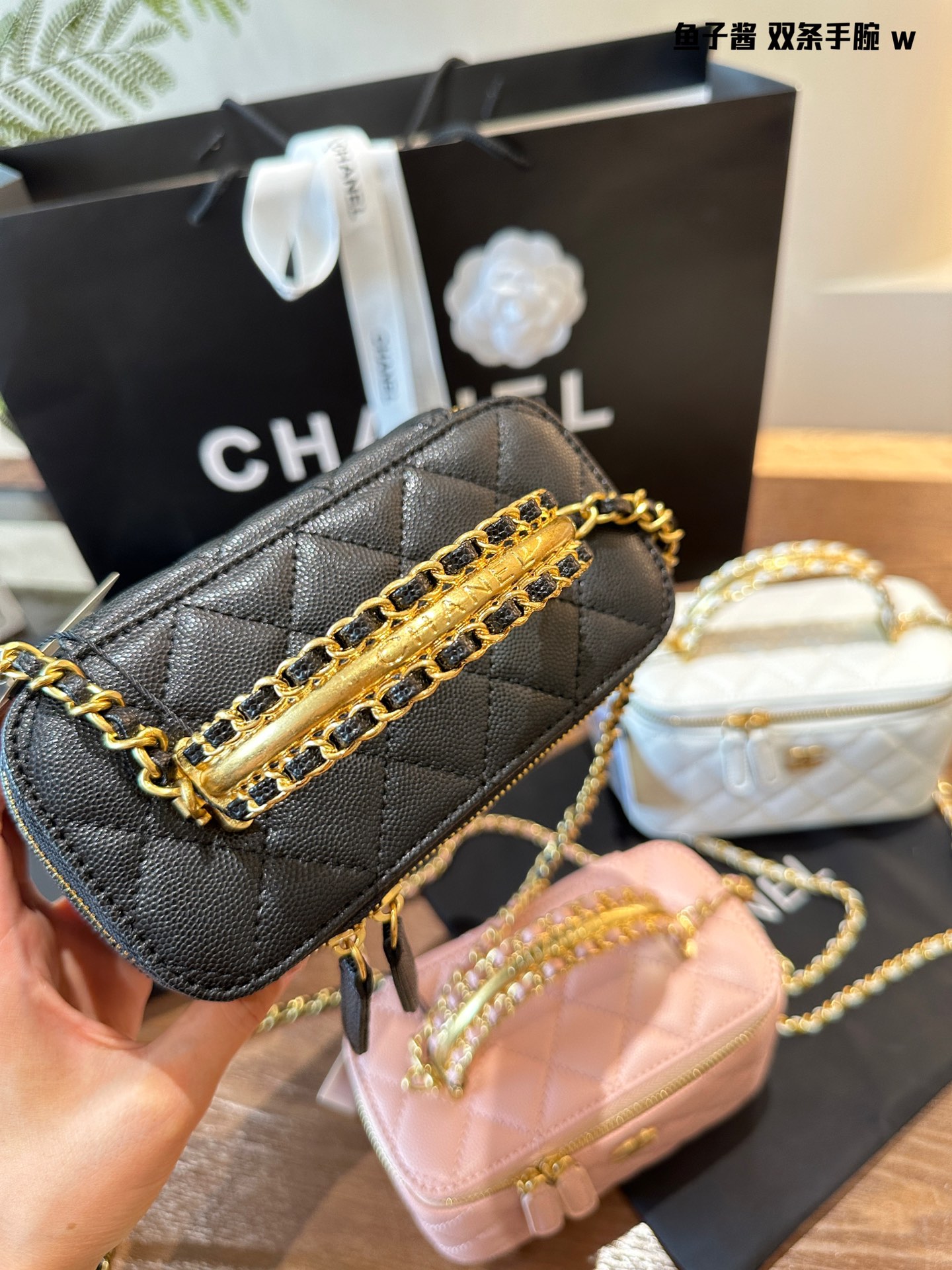 2024cc Chanel Lambskin handbag cosmetic bag