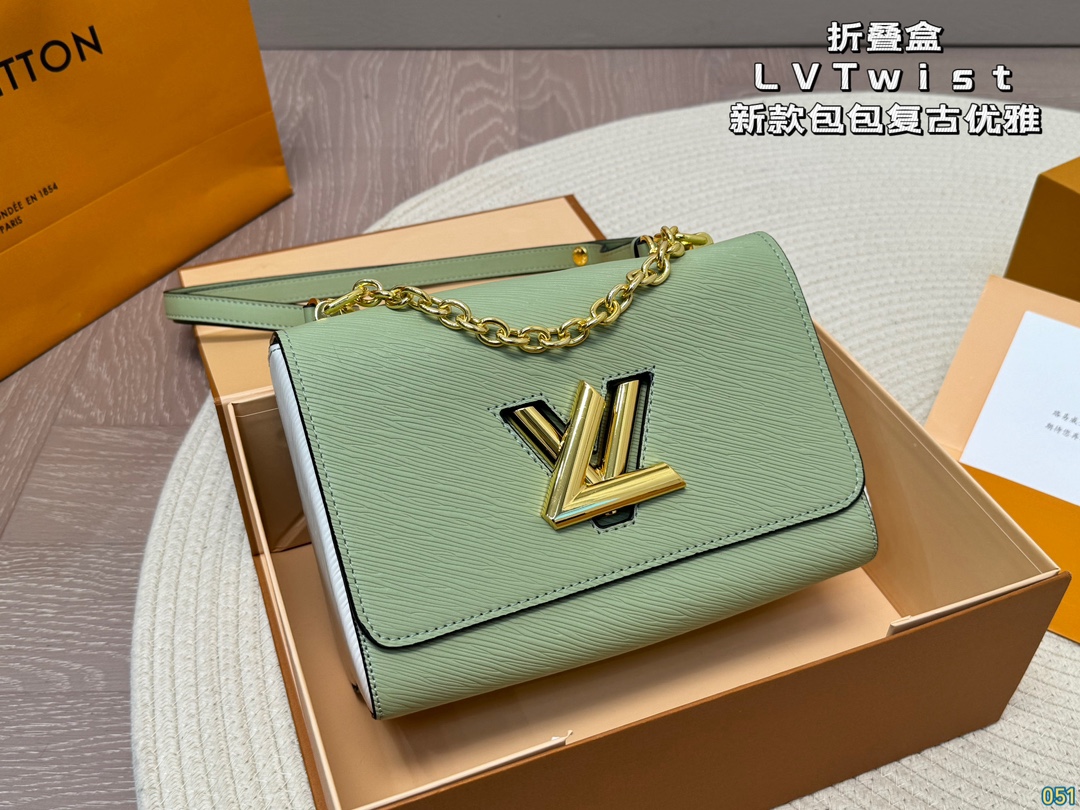 LV logo Twist bag