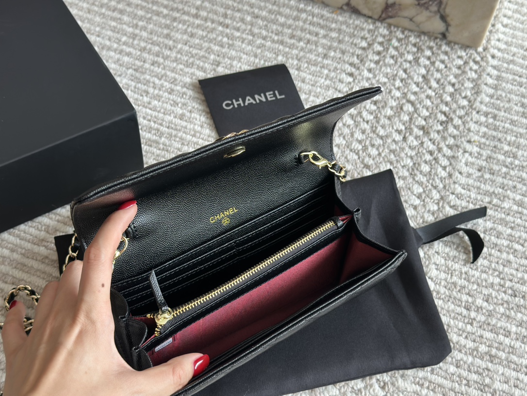 CHANEL woc bag