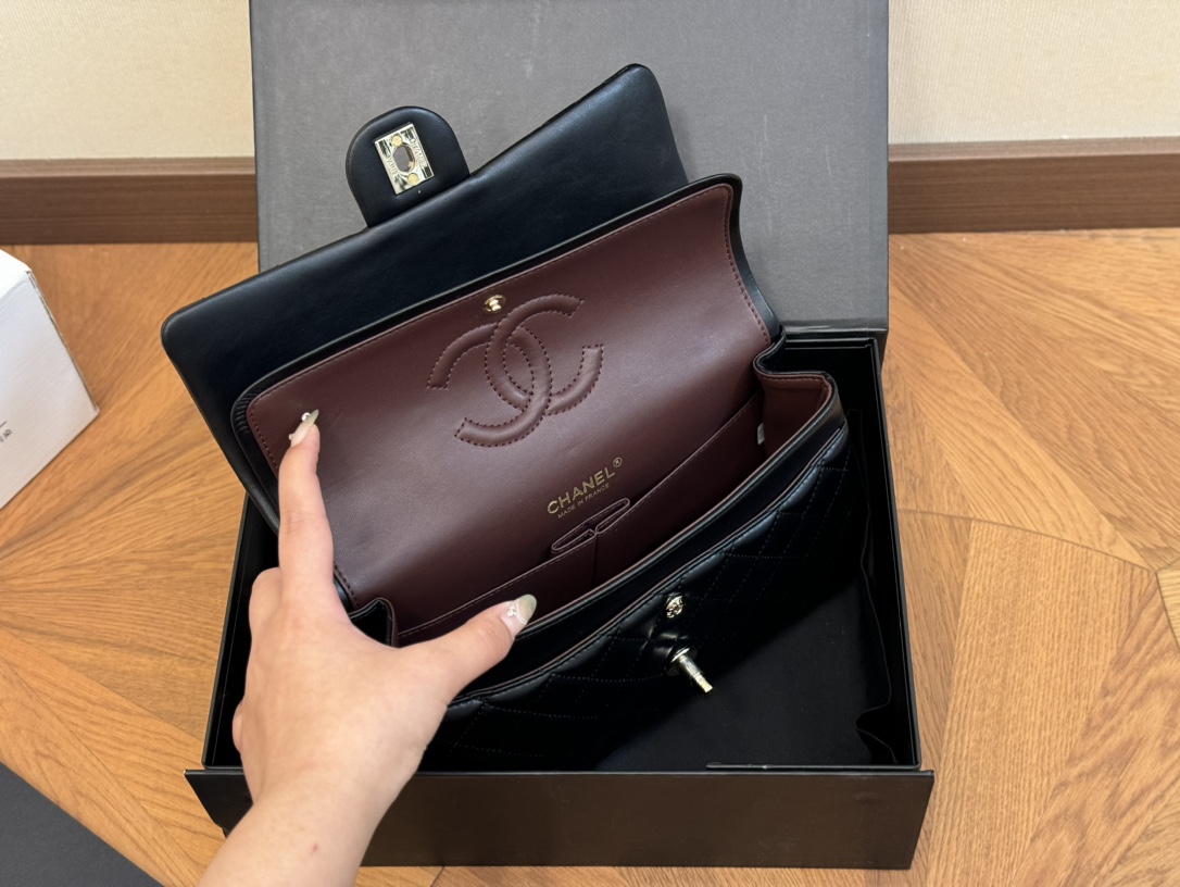 Chanel Lambskin CF bag 25cm