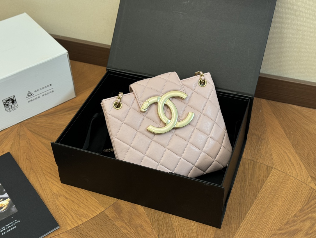 Chanel cc bag