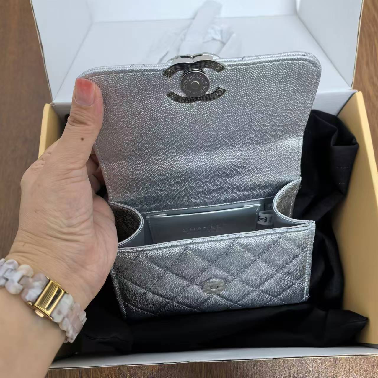 Special offer! Chanel silver bag 17cm