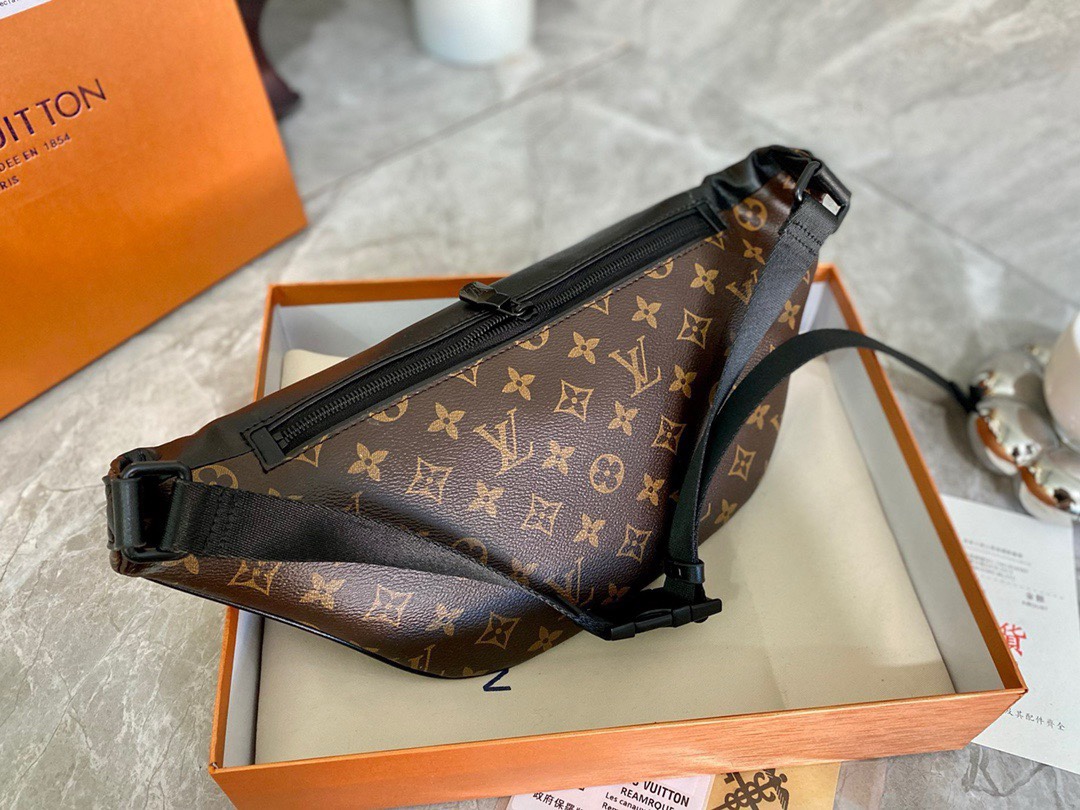 LV POCHETTE VOYAGE Monogram Eclipse Waist bag