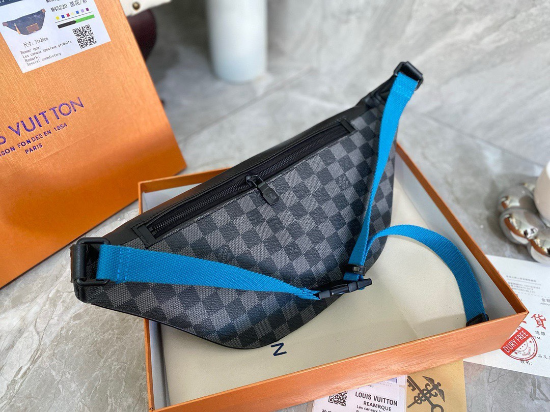 LV POCHETTE VOYAGE Monogram Eclipse Waist bag