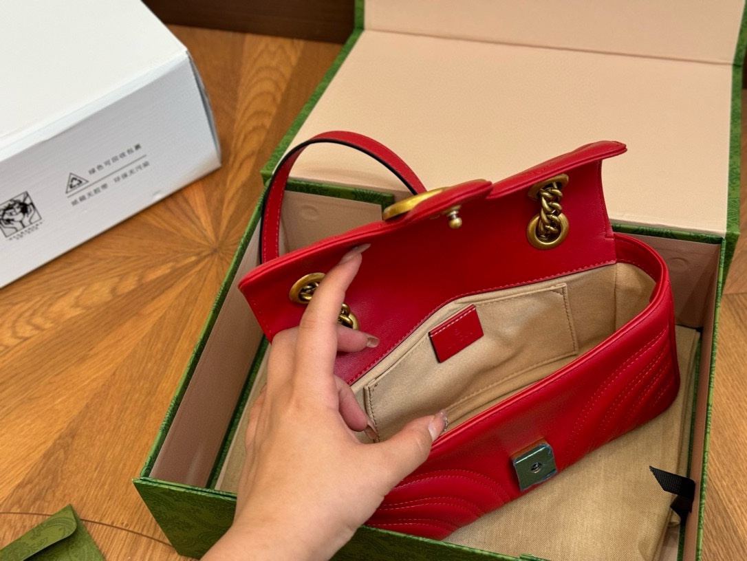 Gucci Red GG marmont 22/26