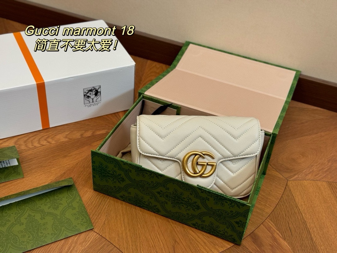 Gucci White mini GG marmont 16.5/18cm