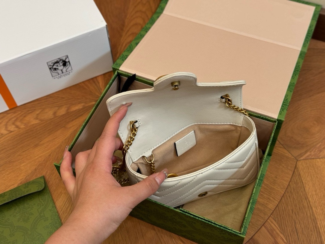 Gucci White mini GG marmont 16.5/18cm