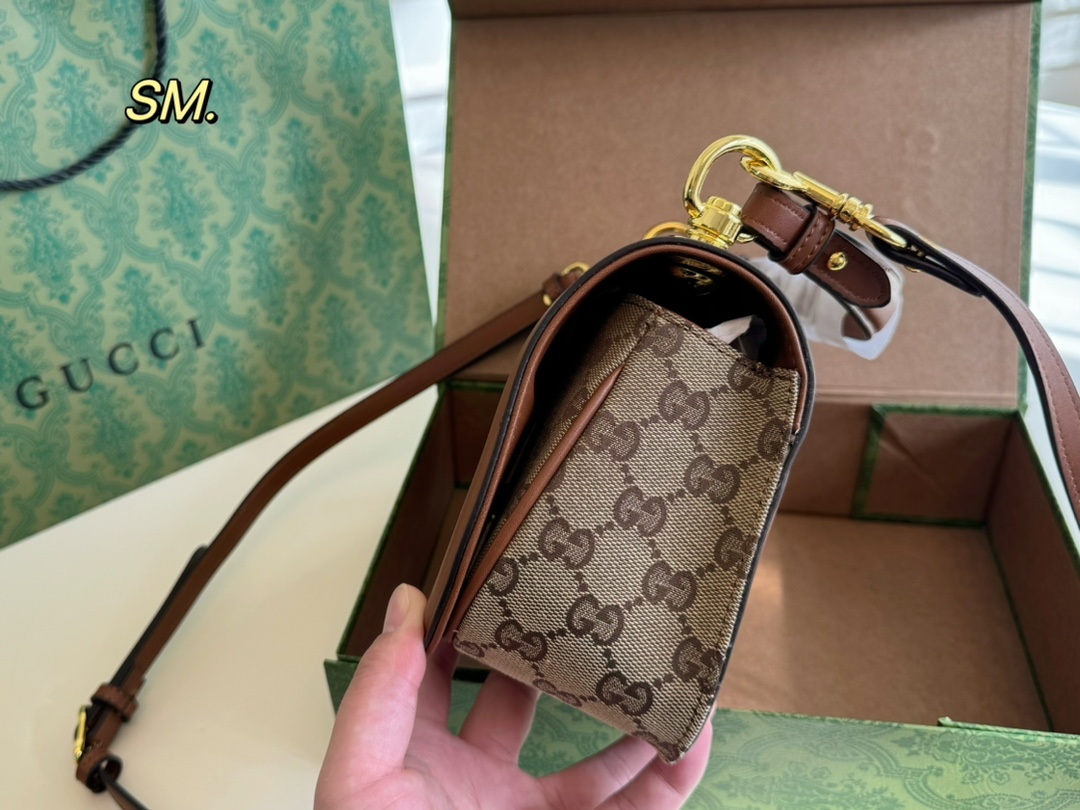 GUCCI Blondie handbag