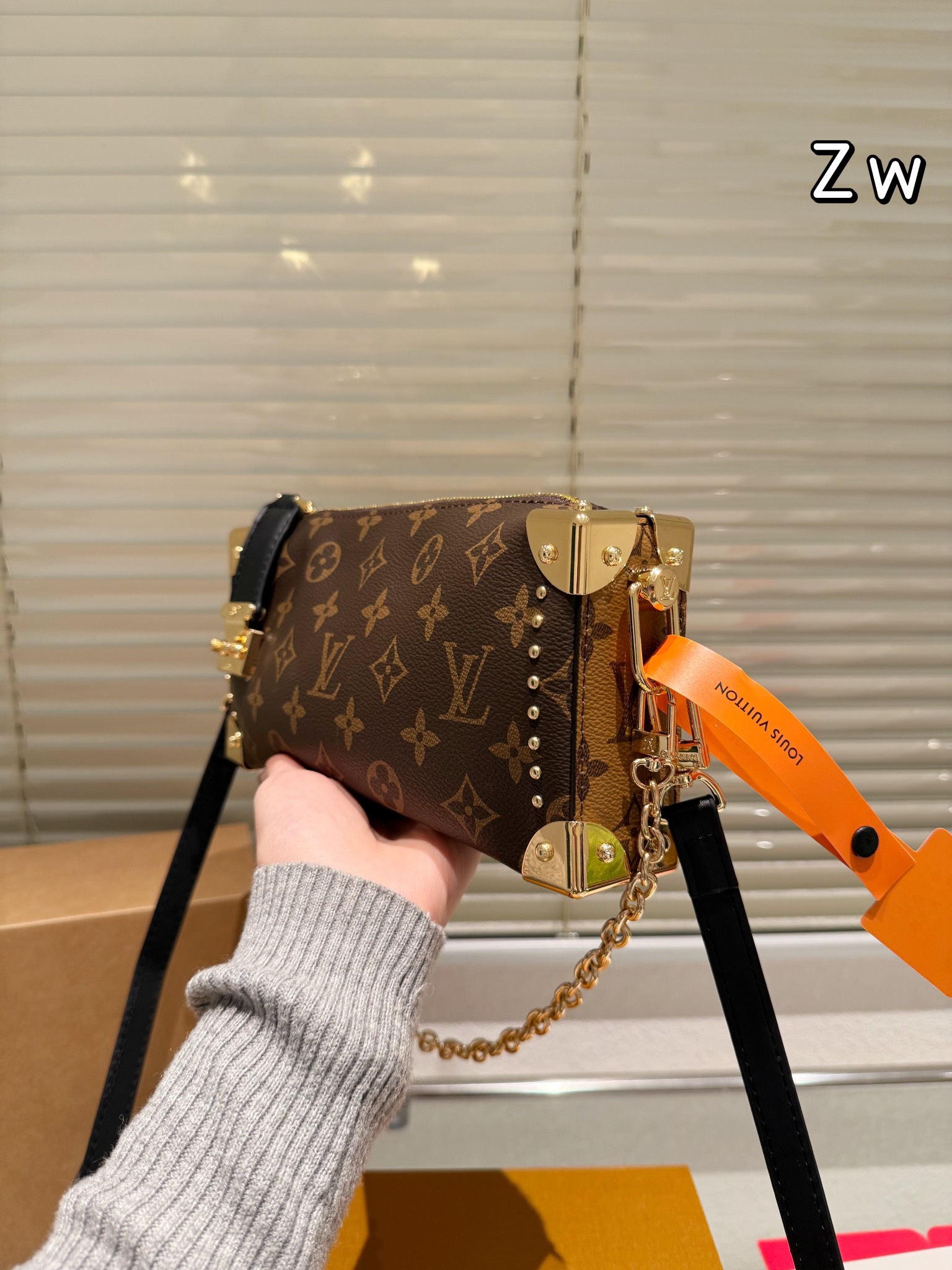 LV Side trunk Bag 135348