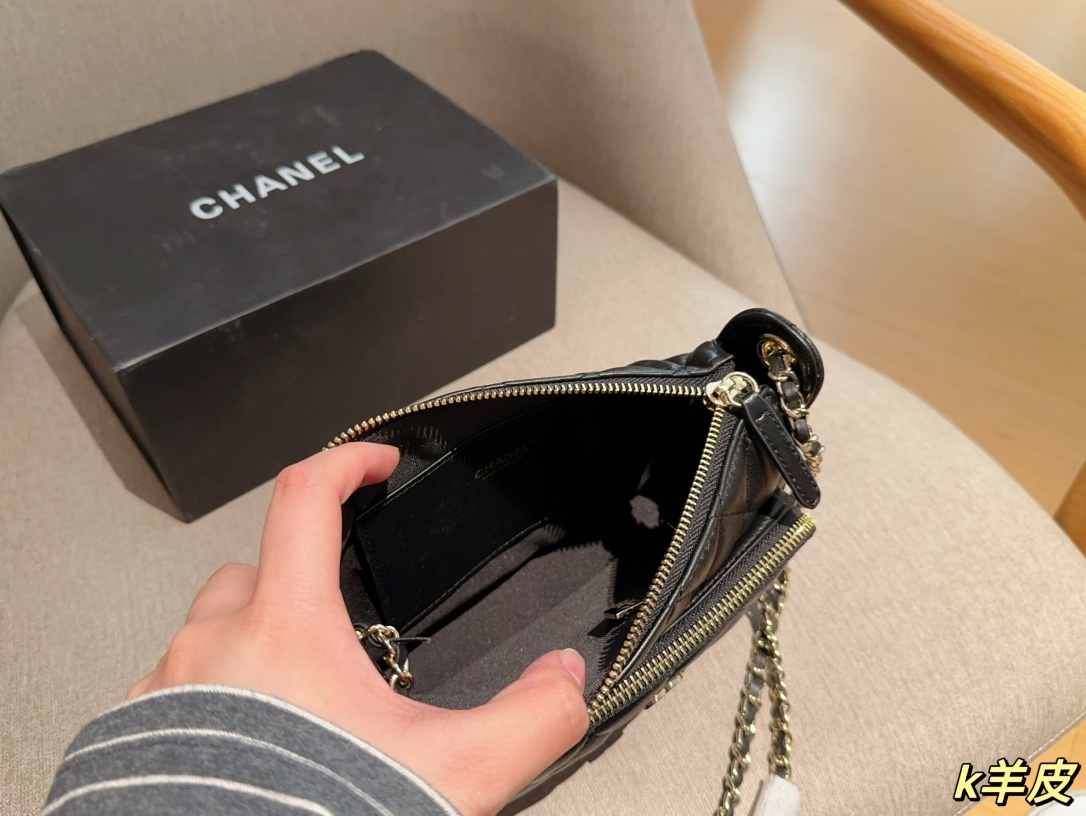 Chanel lambskin 25c bag 135475