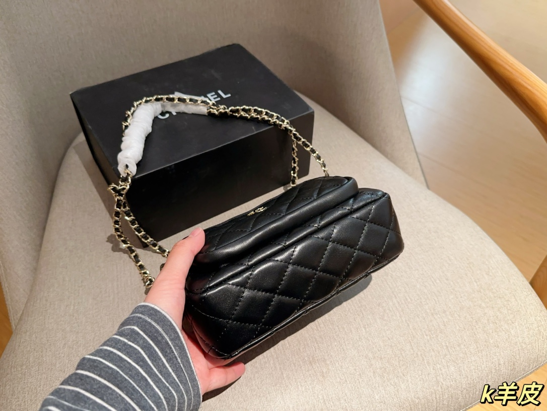 Chanel lambskin 25c bag 135475